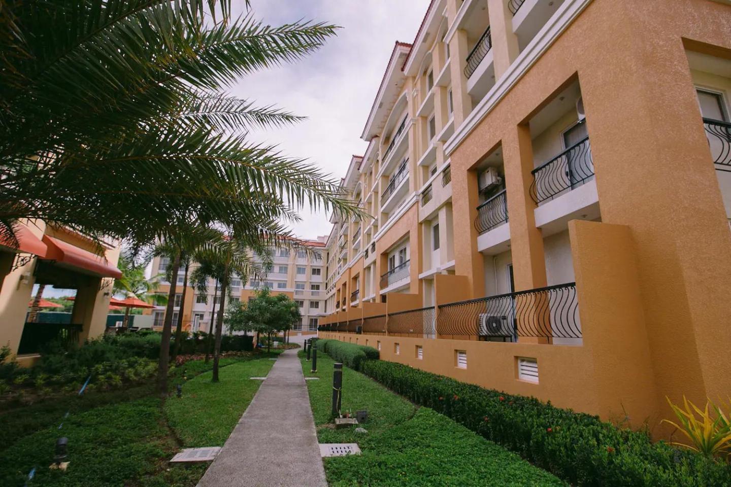 Kara'S Suite Cebu Екстер'єр фото
